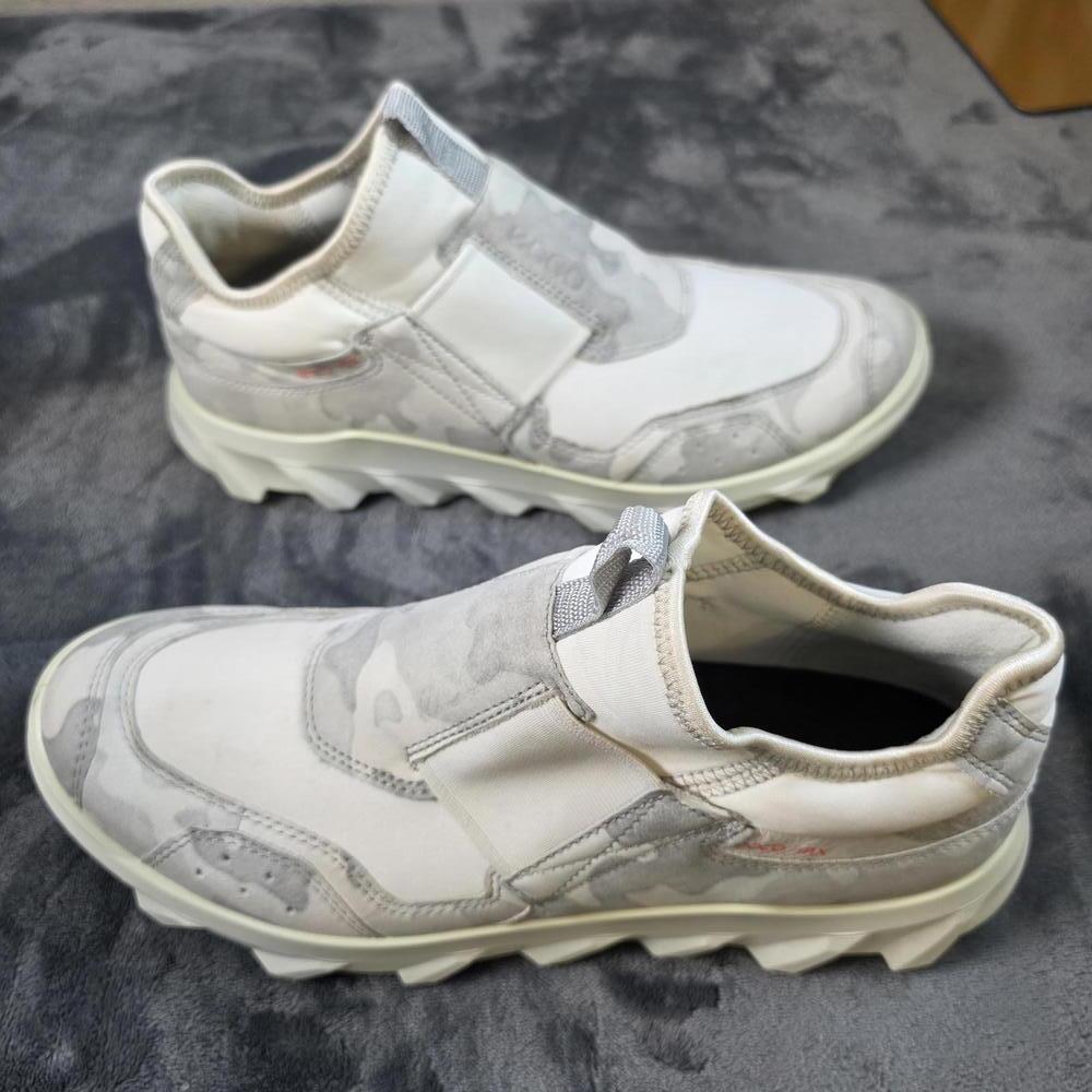ECCO Women's Mx Low Slip on Leather Sneaker Sz 9-9.5 - Picture 3 of 11